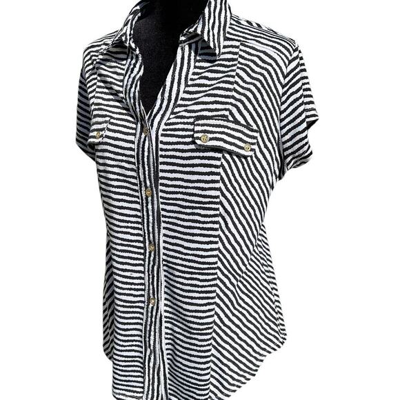 ROZ & ALI women’s size L short sleeve button-down top - Picture 2 of 10